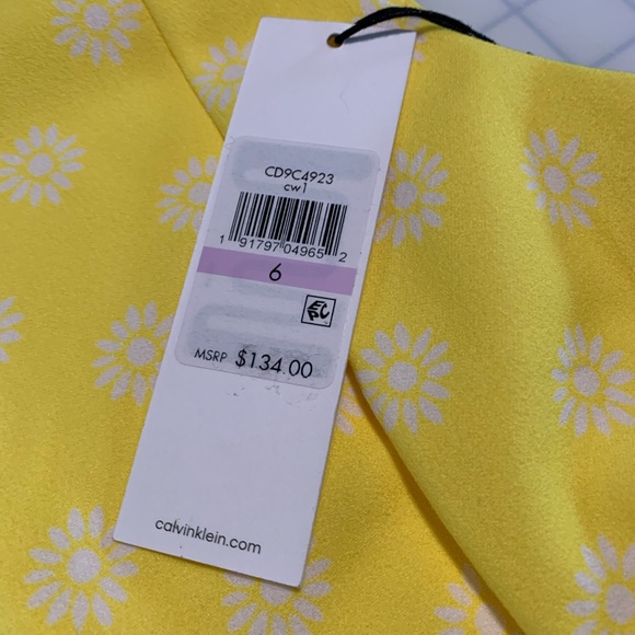 Calvin Klein Yellow Floral Sleeveless Dress Size: 6 - Picture 4 of 8